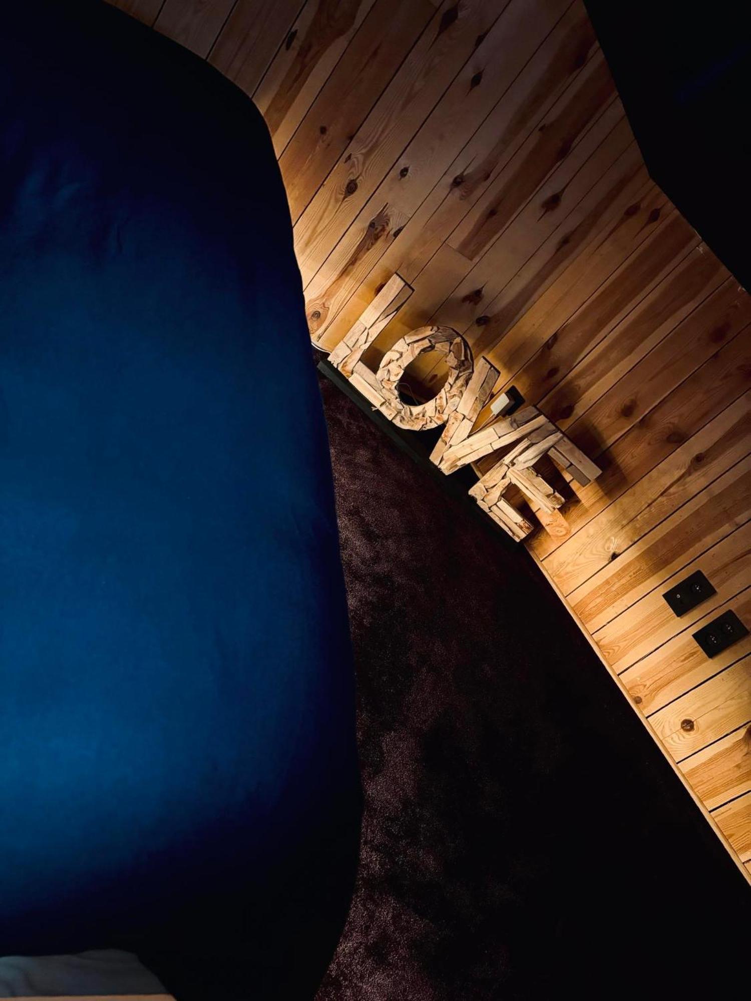 Blackroom Theux Bagian luar foto